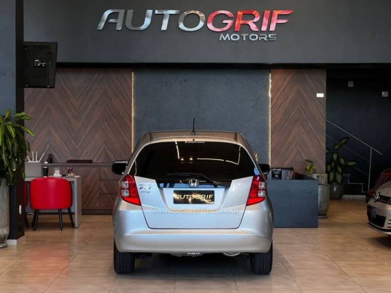 HONDA - FIT - 2010/2010 - Prata - R$ 47.900,00