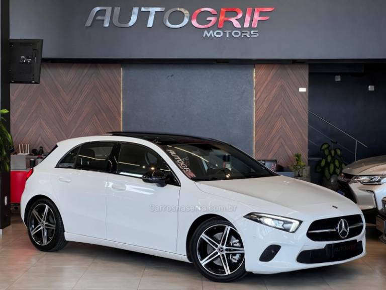 MERCEDES-BENZ - A 250 - 2019/2019 - Branca - R$ 189.900,00