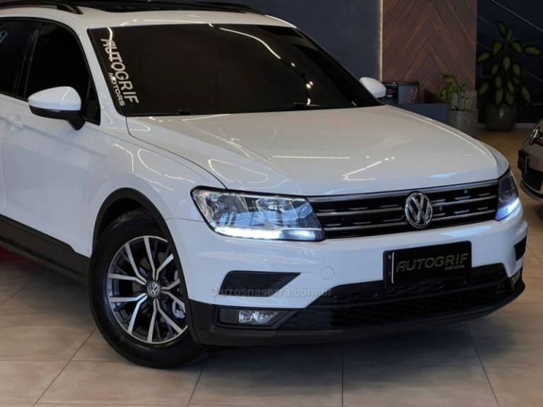 VOLKSWAGEN - TIGUAN - 2019/2019 - Branca - R$ 118.900,00