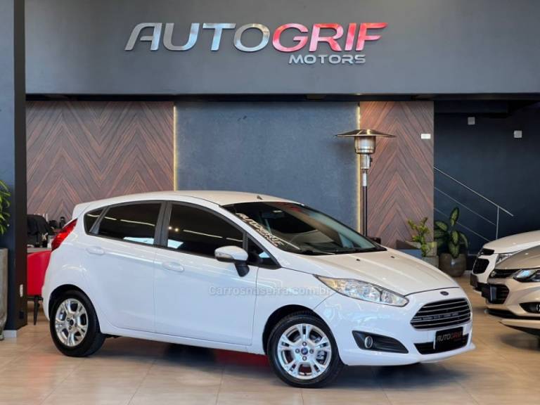 FORD - FIESTA - 2014/2014 - Branca - R$ 41.900,00