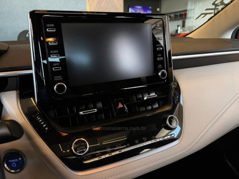TOYOTA - COROLLA - 2021/2021 - Preta - R$ 138.900,00