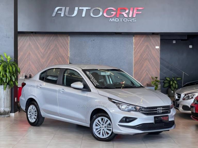 FIAT - CRONOS - 2022/2023 - Prata - R$ 72.900,00