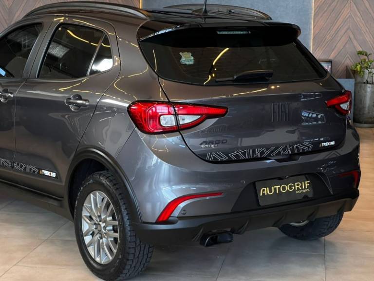 FIAT - ARGO - 2021/2021 - Cinza - R$ 75.900,00