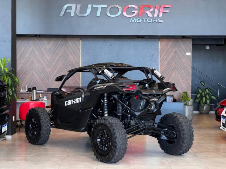 CAN-AM - MAVERICK XRS - 2018/2018 - Preta - R$ 124.900,00