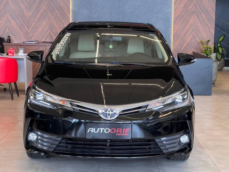 TOYOTA - COROLLA - 2018/2018 - Preta - R$ 106.900,00