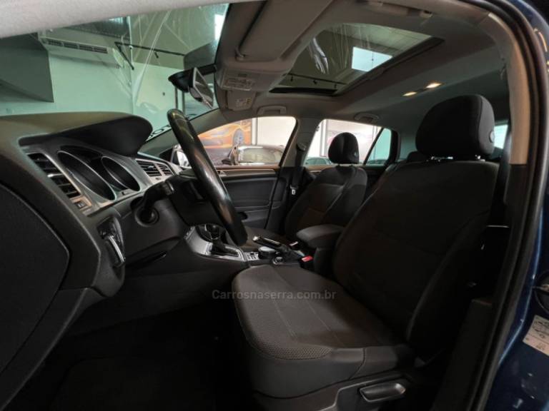 VOLKSWAGEN - GOLF - 2014/2015 - Azul - R$ 78.900,00