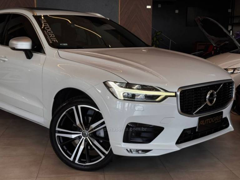 VOLVO - XC60 - 2018/2018 - Branca - R$ 159.900,00