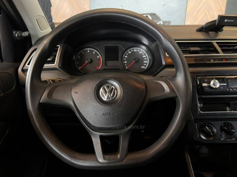 VOLKSWAGEN - VOYAGE - 2018/2019 - Cinza - R$ 51.900,00