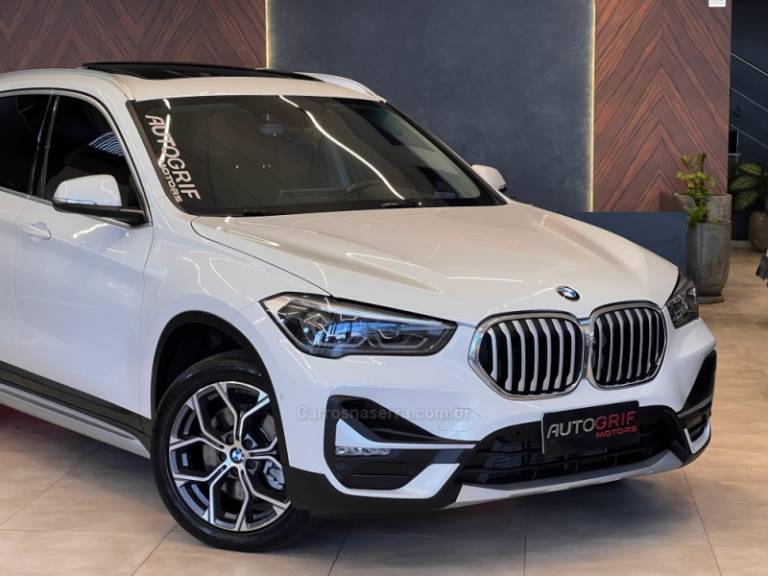 BMW - X1 - 2020/2020 - Branca - R$ 184.900,00