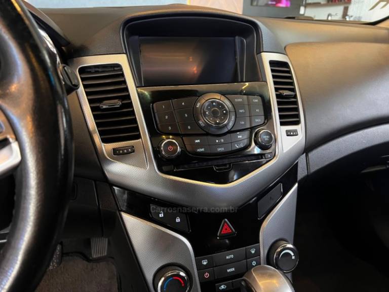 CHEVROLET - CRUZE - 2014/2014 - Branca - R$ 72.900,00