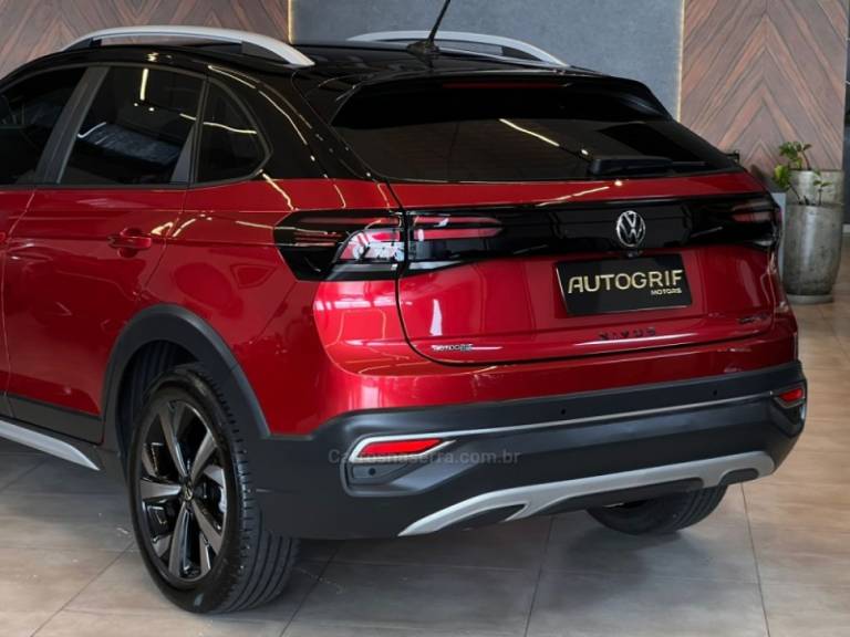 VOLKSWAGEN - NIVUS - 2023/2024 - Vermelha - R$ 123.900,00
