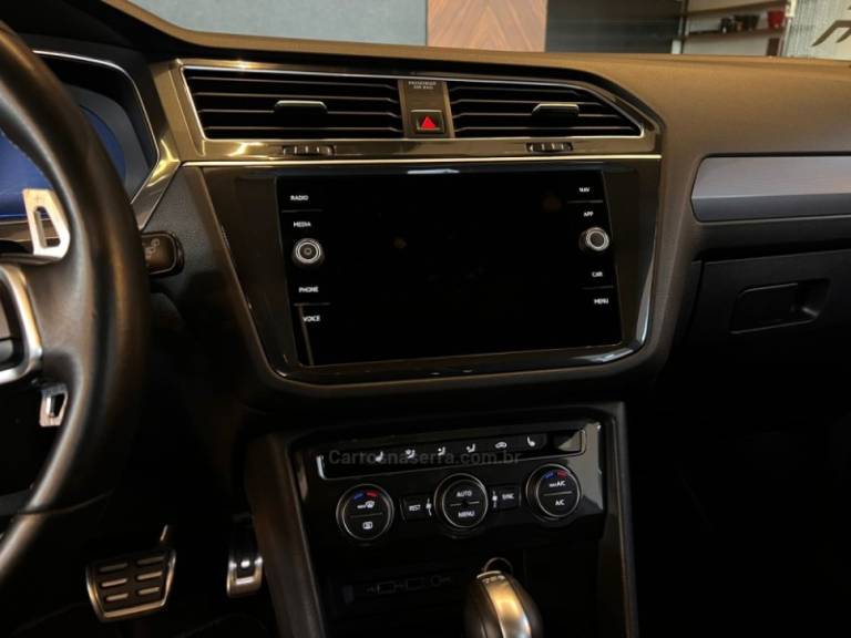 VOLKSWAGEN - TIGUAN - 2018/2018 - Preta - R$ 159.900,00