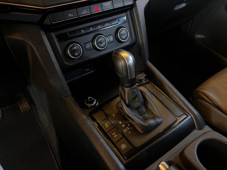 VOLKSWAGEN - AMAROK - 2019/2019 - Preta - R$ 154.900,00