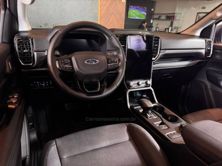 FORD - RANGER - 2024/2025 - Branca - R$ 308.900,00