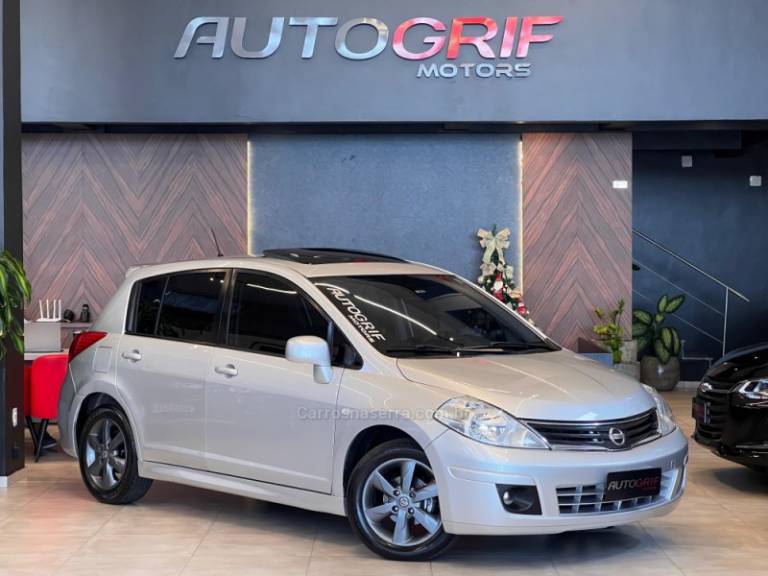 NISSAN - TIIDA - 2012/2012 - Prata - R$ 43.900,00