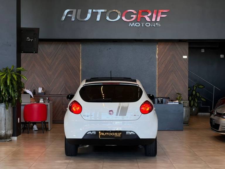 FIAT - BRAVO - 2012/2013 - Branca - R$ 44.900,00