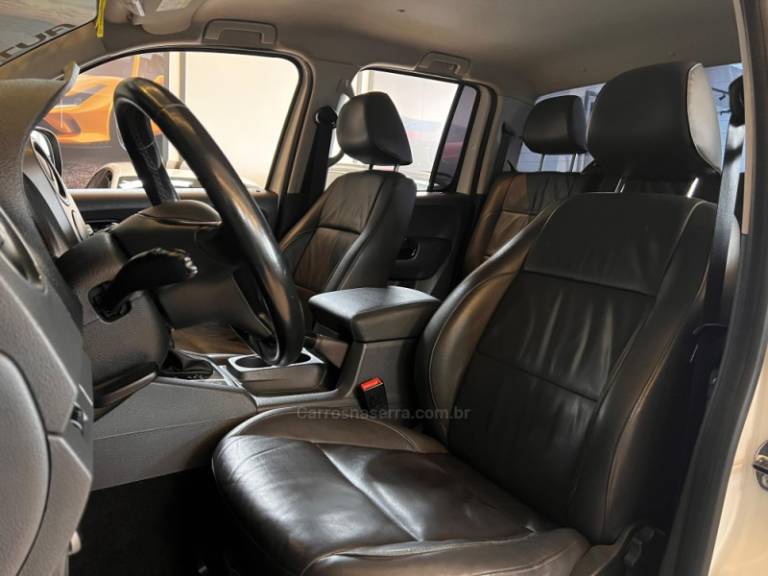 VOLKSWAGEN - AMAROK - 2015/2016 - Branca - R$ 118.900,00