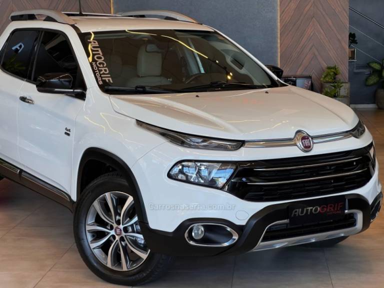 FIAT - TORO - 2020/2020 - Branca - R$ 119.900,00