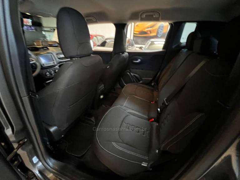 JEEP - RENEGADE - 2023/2024 - Cinza - R$ 108.900,00