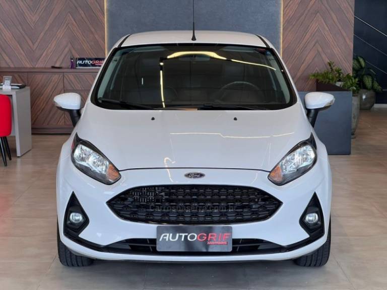 FORD - FIESTA - 2018/2018 - Branca - R$ 63.900,00