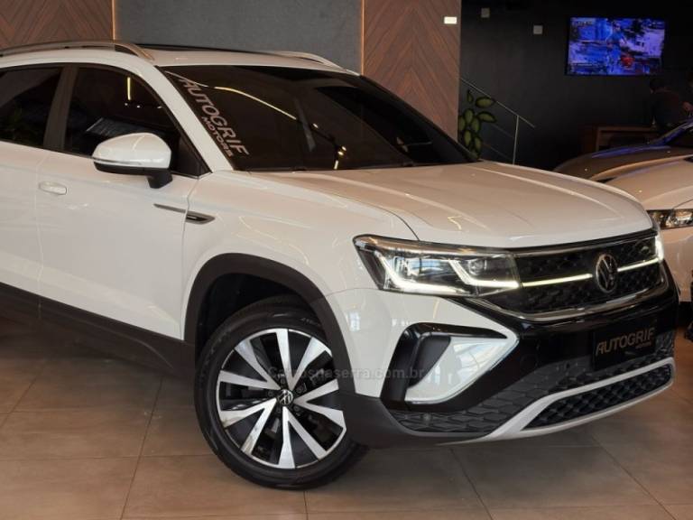 VOLKSWAGEN - TAOS - 2021/2022 - Branca - R$ 143.900,00