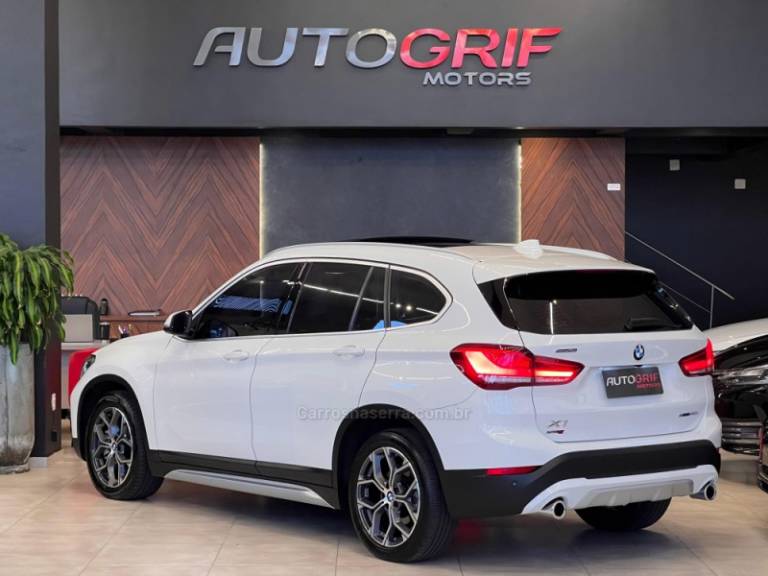 BMW - X1 - 2020/2020 - Branca - R$ 184.900,00