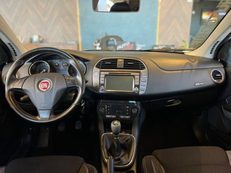 FIAT - BRAVO - 2012/2013 - Branca - R$ 44.900,00
