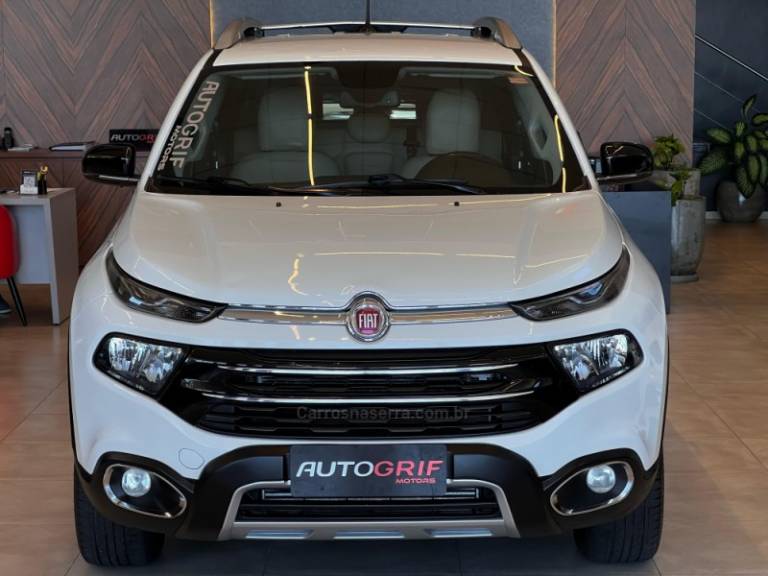 FIAT - TORO - 2020/2020 - Branca - R$ 119.900,00