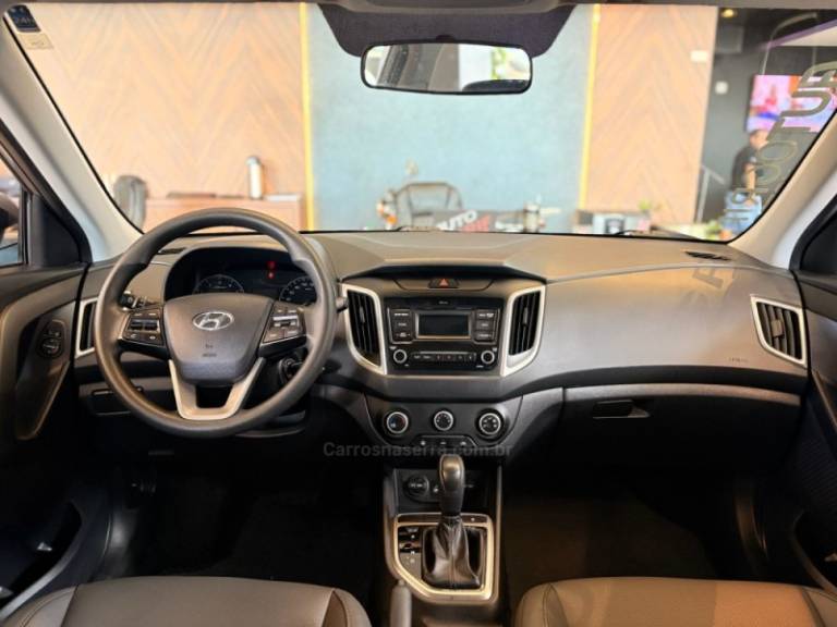 HYUNDAI - CRETA - 2021/2022 - Prata - R$ 93.900,00