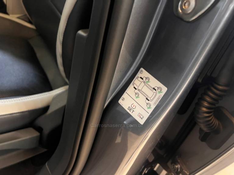 VOLKSWAGEN - T-CROSS - 2021/2021 - Cinza - R$ 121.900,00