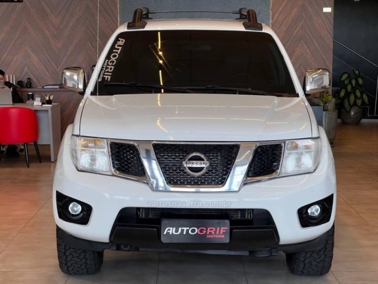 NISSAN - FRONTIER - 2015/2015 - Branca - R$ 105.900,00