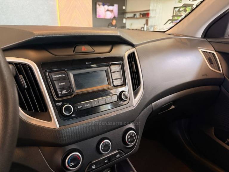 HYUNDAI - CRETA - 2021/2022 - Prata - R$ 93.900,00