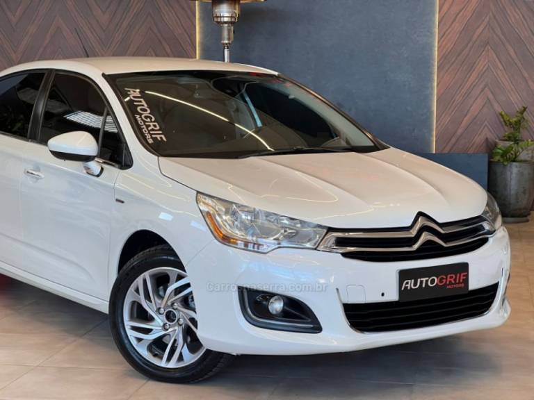 CITROËN - C4 LOUNGE - 2014/2014 - Branca - R$ 50.900,00