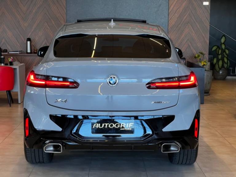 BMW - X4 - 2023/2024 - Cinza - R$ 439.900,00