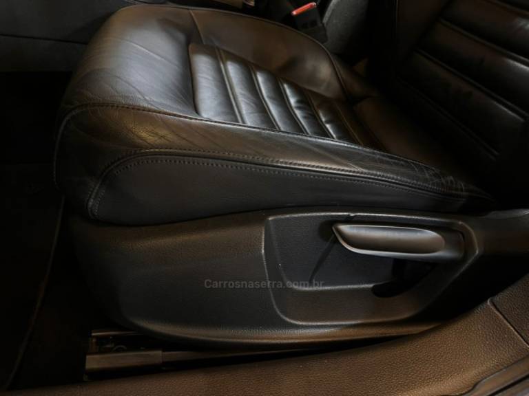 VOLKSWAGEN - JETTA - 2014/2014 - Branca - R$ 78.900,00