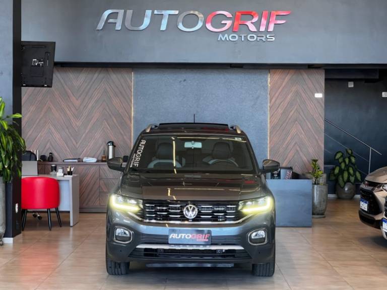 VOLKSWAGEN - T-CROSS - 2021/2021 - Cinza - R$ 121.900,00