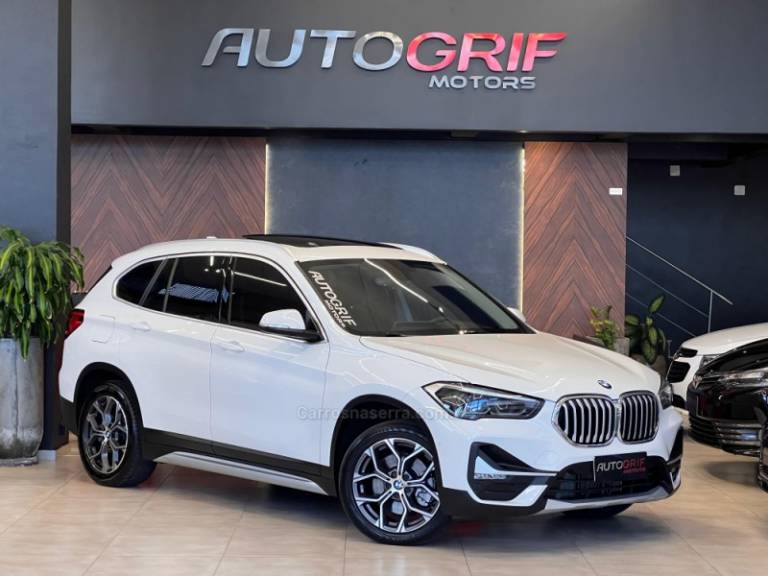 BMW - X1 - 2020/2020 - Branca - R$ 184.900,00