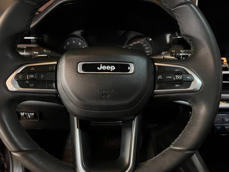 JEEP - COMPASS - 2022/2022 - Cinza - R$ 132.900,00