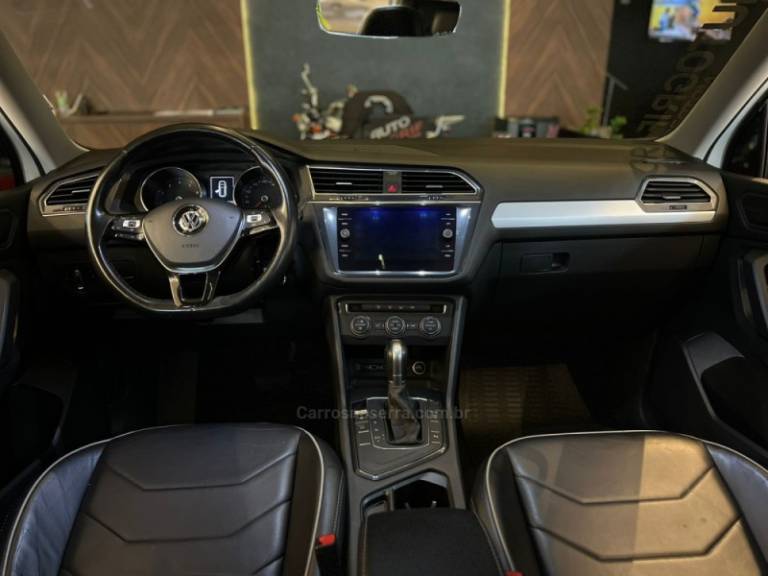 VOLKSWAGEN - TIGUAN - 2019/2019 - Branca - R$ 118.900,00