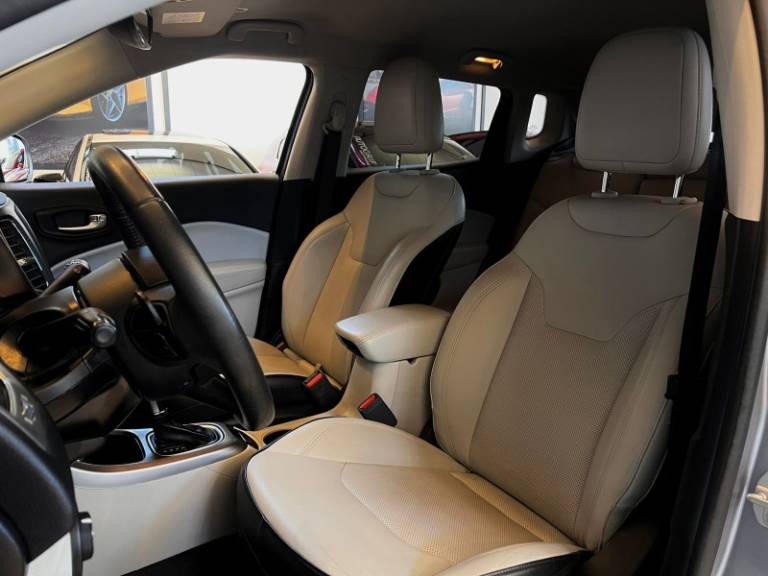 JEEP - COMPASS - 2019/2019 - Prata - R$ 99.900,00
