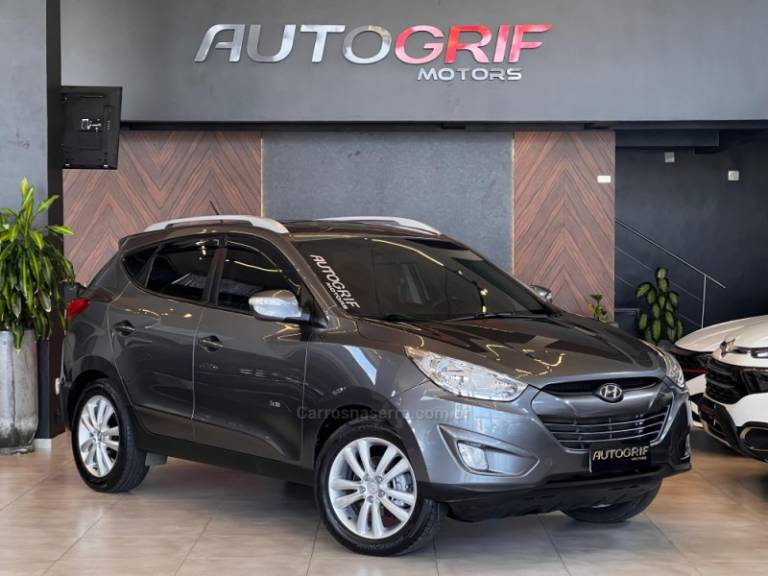 HYUNDAI - IX35 - 2016/2016 - Cinza - R$ 79.900,00