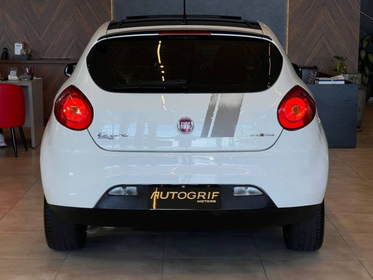 FIAT - BRAVO - 2012/2013 - Branca - R$ 44.900,00