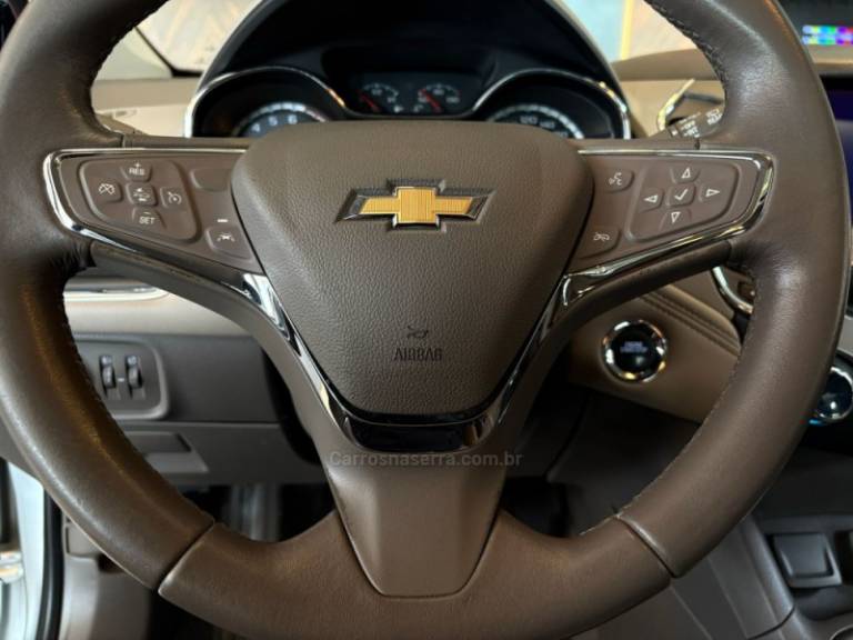 CHEVROLET - CRUZE - 2018/2018 - Prata - R$ 97.900,00