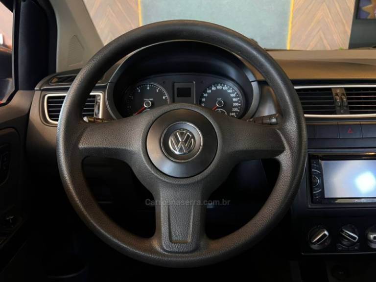 VOLKSWAGEN - FOX - 2013/2013 - Cinza - R$ 41.900,00