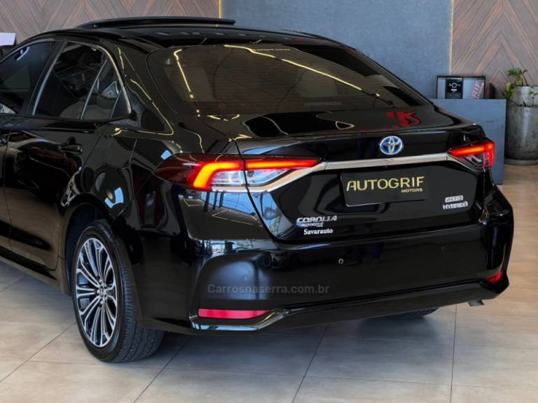 TOYOTA - COROLLA - 2021/2021 - Preta - R$ 138.900,00