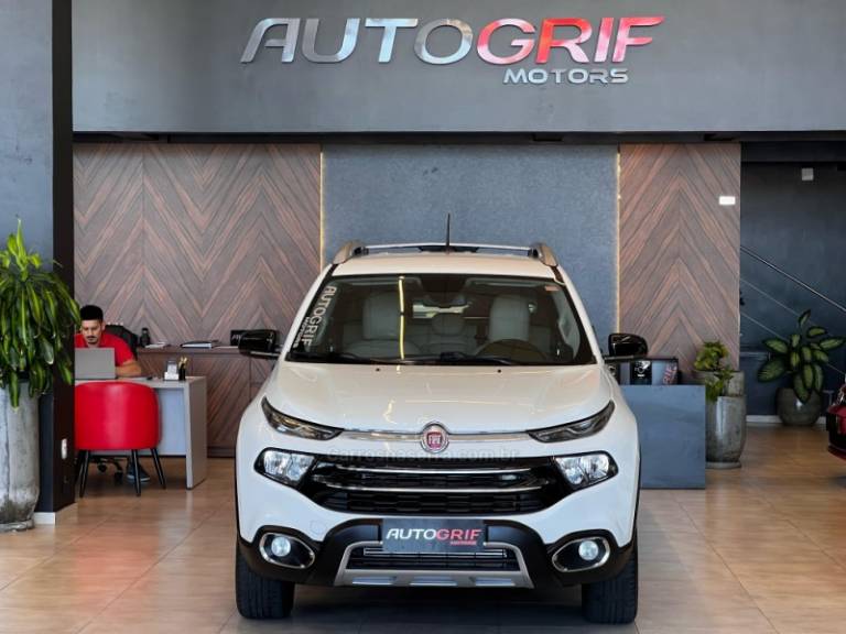 FIAT - TORO - 2020/2020 - Branca - R$ 119.900,00