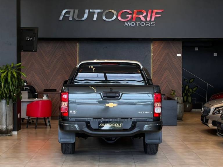 CHEVROLET - S10 - 2020/2020 - Cinza - R$ 144.900,00