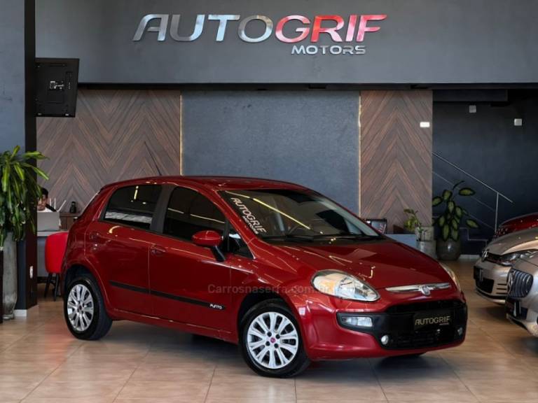 FIAT - PUNTO - 2013/2013 - Vermelha - R$ 38.900,00