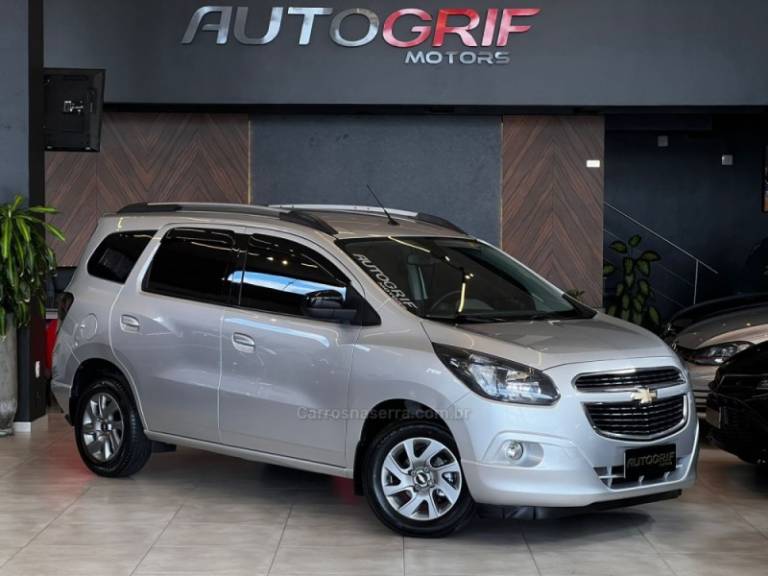 CHEVROLET - SPIN - 2018/2018 - Prata - R$ 57.900,00