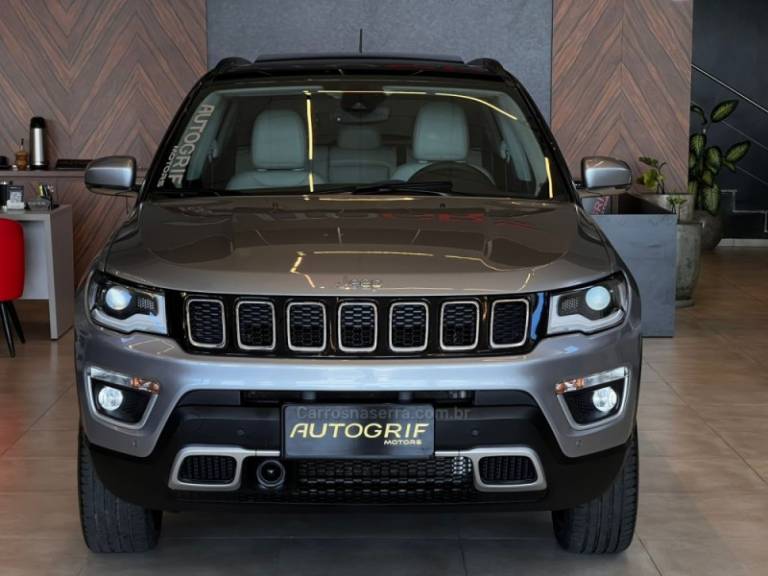 JEEP - COMPASS - 2019/2019 - Prata - R$ 118.900,00